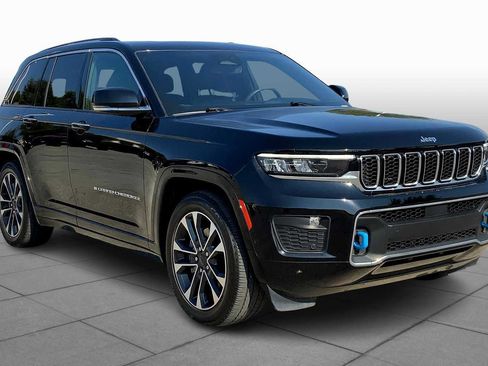 Used 2022 Jeep Grand Cherokee Overland image 3
