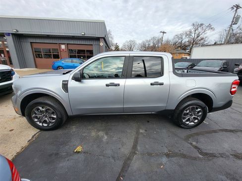 Used 2023 Ford Maverick XLT image 3