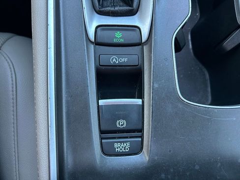 Used 2022 Honda Accord EX-L image 29
