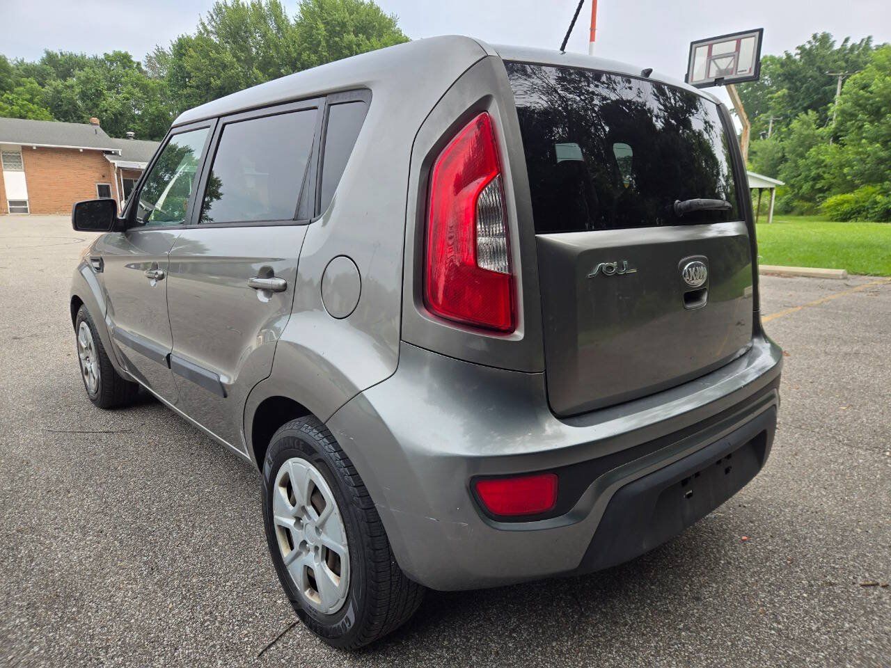 Used 2013 Kia Soul FWD image 5