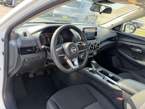 Used 2024 Nissan Sentra SV FWD image 16