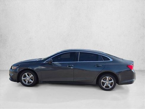 Used 2018 Chevrolet Malibu LS w/ LPO, Convenience Package 2 FWD image 8