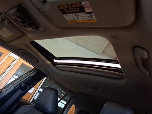 Used 2026 Toyota Corolla Cross XLE w/ Convenience Package image 14