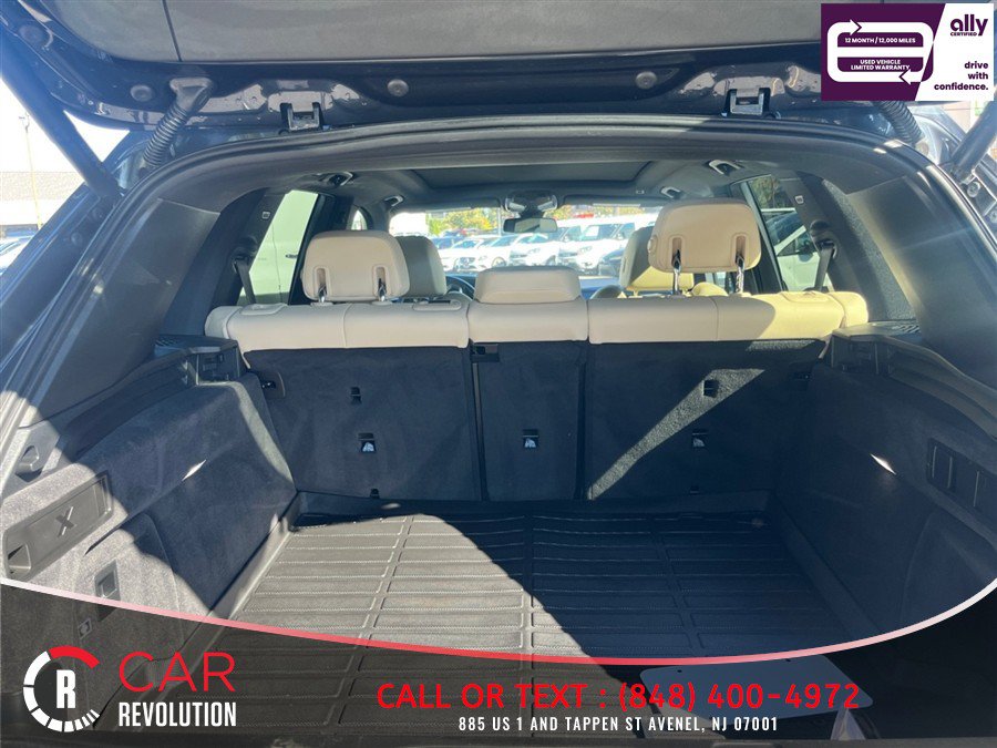 Used 2022 BMW X5 xDrive40i w/ Parking Assistance Package AWD/4WD image 9