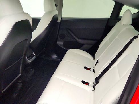 Used 2023 Tesla Model Y Performance image 25