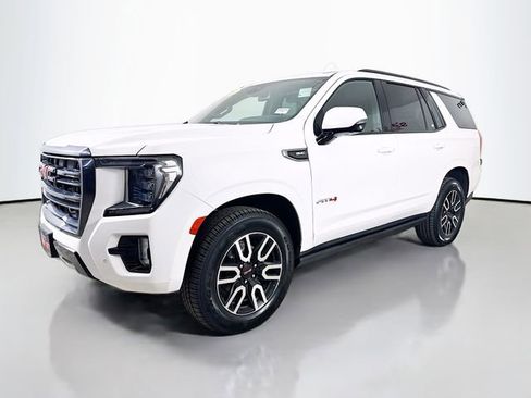 Used 2023 GMC Yukon AT4 w/ AT4 Premium Package image 6