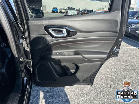 Used 2023 Jeep Compass Trailhawk image 16