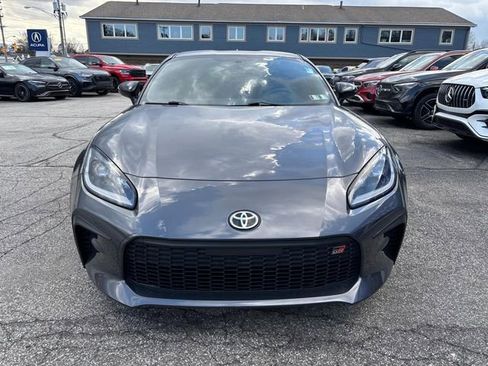 Used 2023 Toyota GR86 Premium w/ ALL Weather Mat Package (TMS) image 3