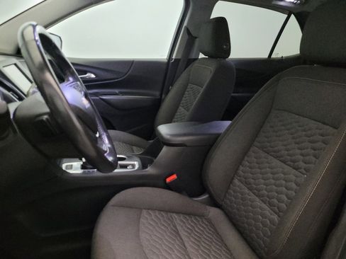 Used 2019 Chevrolet Equinox LT image 17