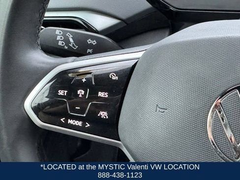 Certified 2023 Volkswagen ID.4 Pro AWD/4WD image 40