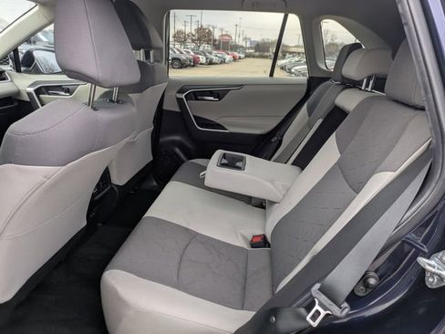 Used 2022 Toyota RAV4 XLE image 27
