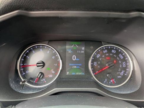 Used 2020 Toyota RAV4 XLE Premium image 10