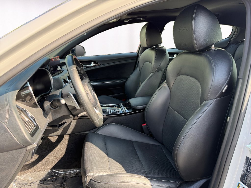 Used 2023 Kia Stinger GT-Line w/ Sun & Sound Package AWD/4WD image 9