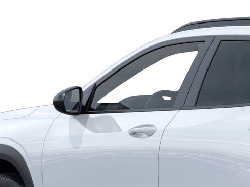 New 2026 Chevrolet Trax LT image 12