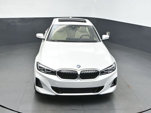 Certified 2025 BMW 330i Sedan w/ Premium Package image 37