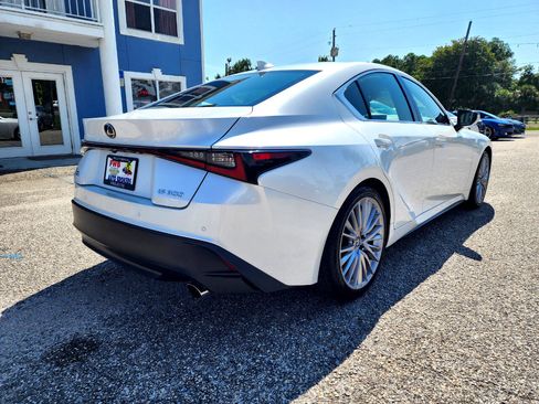 Used 2022 Lexus IS 300 w/ Premium Package image 5
