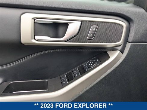 Certified 2023 Ford Explorer XLT w/ Equipment Group 202A RWD image 11