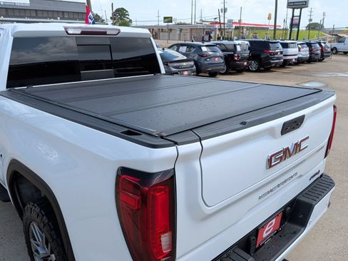 Used 2021 GMC Sierra 1500 AT4 w/ AT4 Premium Package AWD/4WD image 48