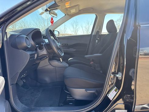 Certified 2024 Nissan Kicks S image 10