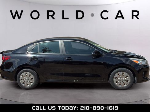 Used 2019 Kia Rio S w/ Technology Package FWD image 13