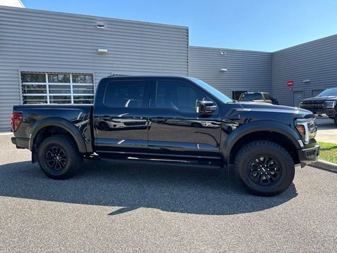 Certified 2025 Ford F150 Raptor AWD/4WD image 3
