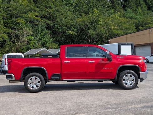 Used 2020 Chevrolet Silverado 2500 LTZ w/ LTZ Plus Package AWD/4WD image 10