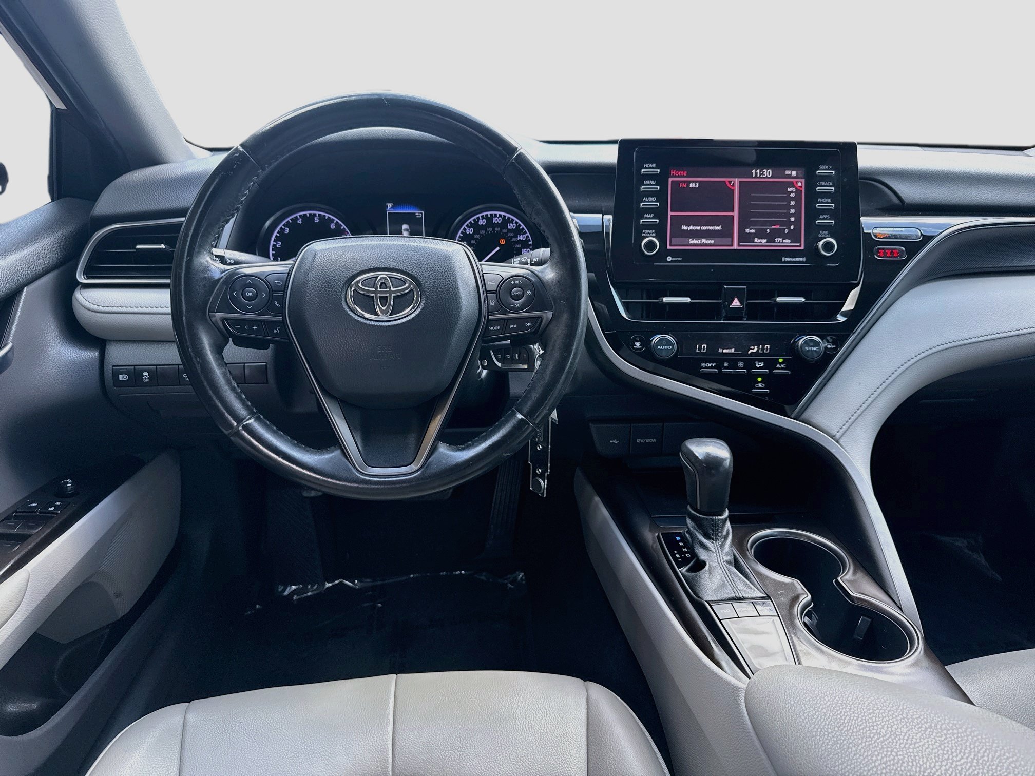 Used 2022 Toyota Camry SE FWD image 18