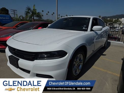 Used 2021 Dodge Charger SXT RWD image 2