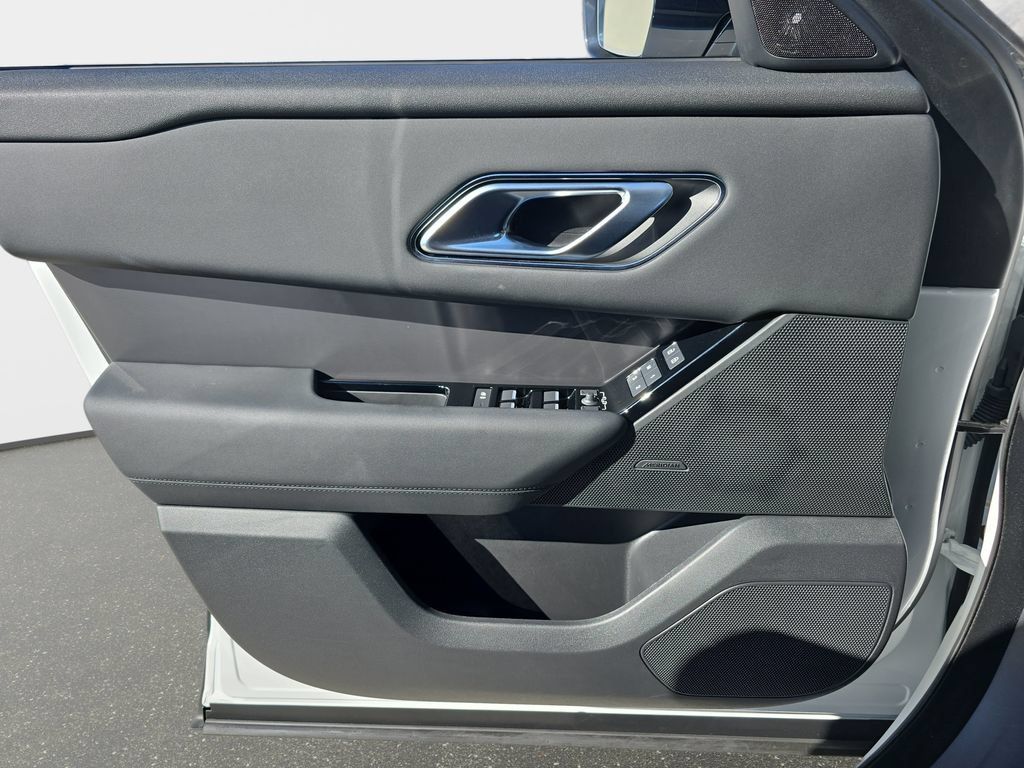 Certified 2026 Land Rover Range Rover Velar S AWD/4WD image 27
