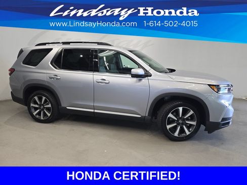 Certified 2023 Honda Pilot Elite image 3