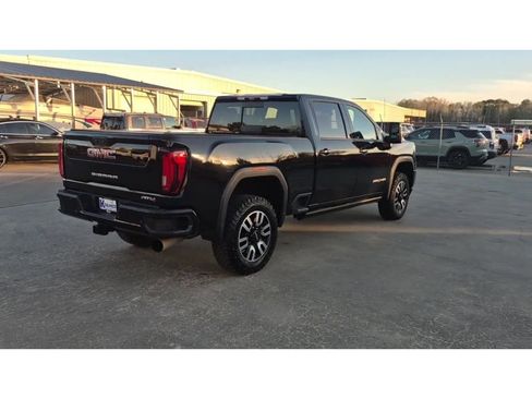Used 2023 GMC Sierra 2500 AT4 w/ AT4 Preferred Package image 8