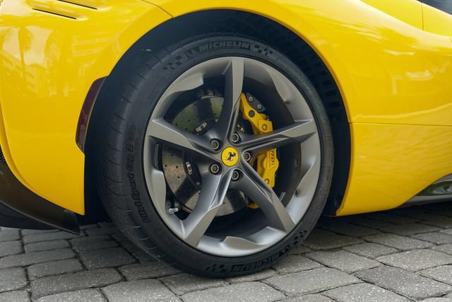 Used 2021 Ferrari SF90 Stradale AWD/4WD image 54