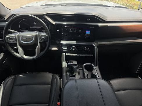 Used 2025 GMC Sierra 1500 Denali w/ Denali Reserve Package AWD/4WD image 9
