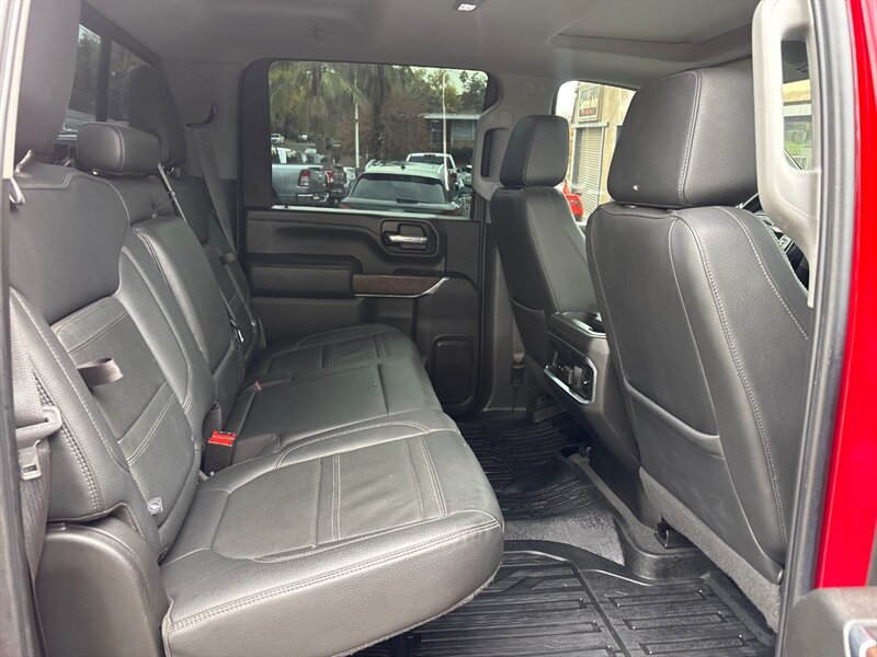 Used 2022 GMC Sierra 2500 Denali w/ Denali Ultimate Package AWD/4WD image 32