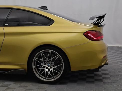 Used 2018 BMW M4 Coupe RWD image 10
