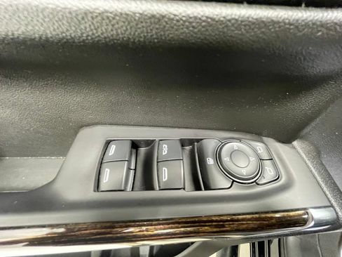 Used 2021 GMC Sierra 1500 Elevation w/ X31 Off-Road Package AWD/4WD image 17