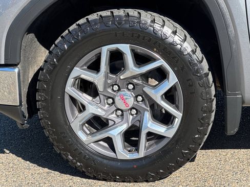 Used 2020 GMC Sierra 1500 SLT w/ SLT Premium Plus Package AWD/4WD image 44