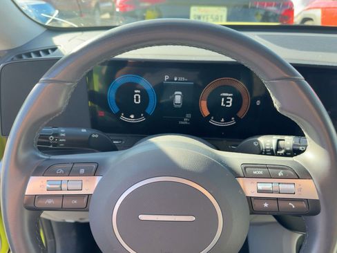 Used 2025 Hyundai Kona SEL image 21