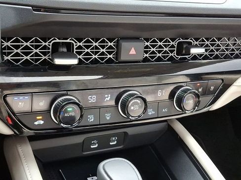 Used 2025 Honda Accord Touring image 16