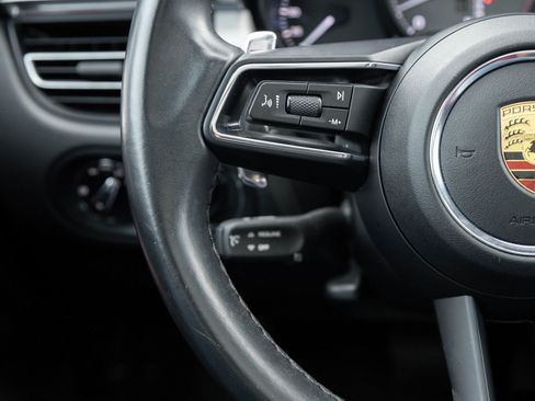 Used 2022 Porsche Macan S image 15