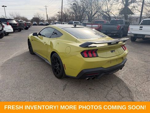 Used 2025 Ford Mustang GT Premium w/ GT Performance Package image 4