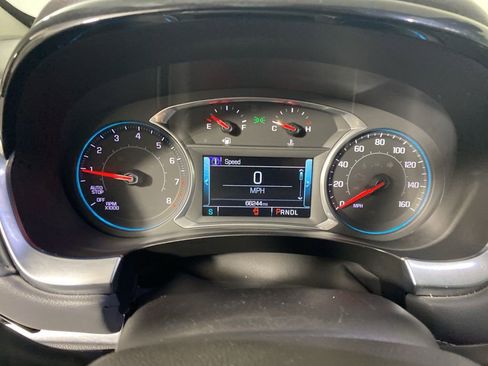 Used 2019 Chevrolet Traverse LT w/ LT Premium Package FWD image 16