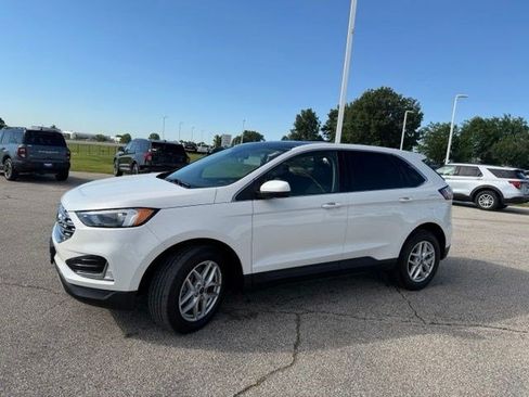 Used 2022 Ford Edge SEL w/ Convenience Package AWD/4WD image 8