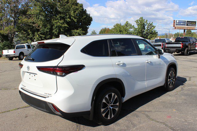Used 2026 Toyota Highlander XLE AWD/4WD image 15