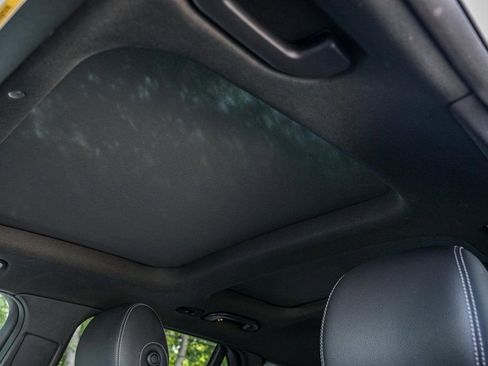 Used 2021 Mercedes-Benz GLC 300 w/ Premium Package image 14