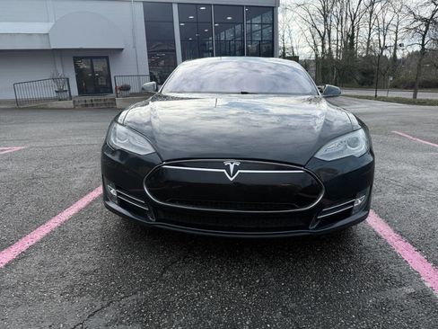 Used 2013 Tesla Model S Performance image 30