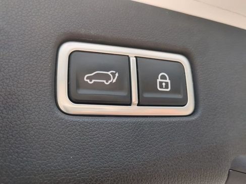 Used 2022 Kia Sorento EX w/ Panoramic Sunroof Package FWD image 14