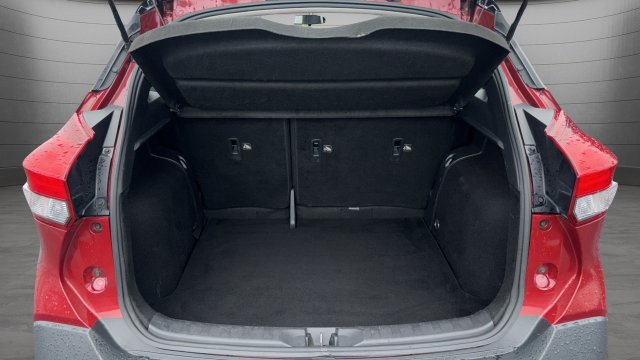 Used 2018 Nissan Kicks SR w/ Premium Package FWD image 23