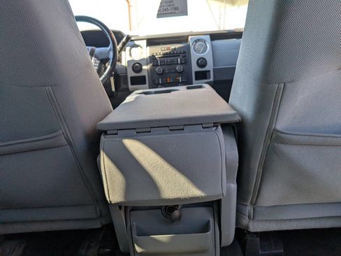 Used 2011 Ford F150 XLT w/ XLT Chrome Pkg AWD/4WD image 15