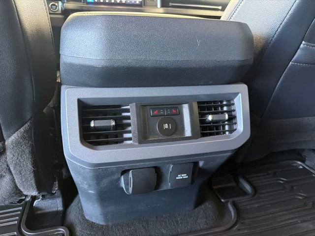 Used 2024 Ford F250 Lariat AWD/4WD image 21